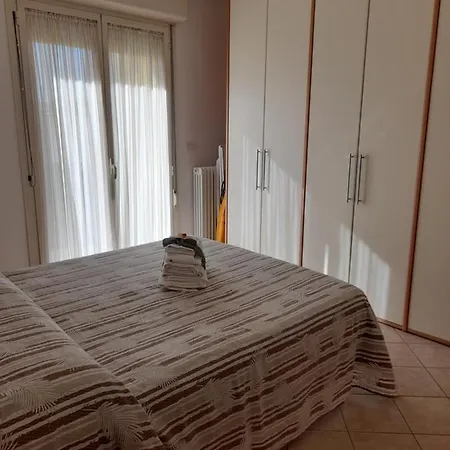 50 Metri Tra Te E Il Mare Rimini